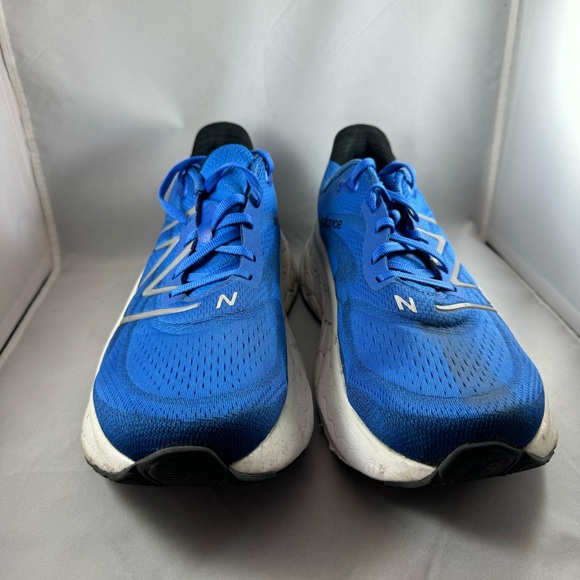 New Balance Fresh Foam More v4 Running Shoes - Men's size 12 - Picture 8 of 13